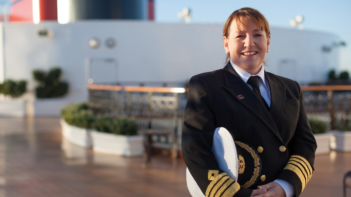  Queen Anne z Hamburga do Southampton - Kabina wewnętrzna H802B 