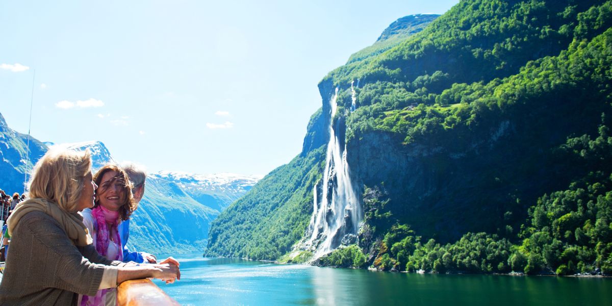  Rejs Fiordy Norweskie i Kopenhaga z polskim pilotem - Costa Diadema kabina z balkonem 2 osobowa 