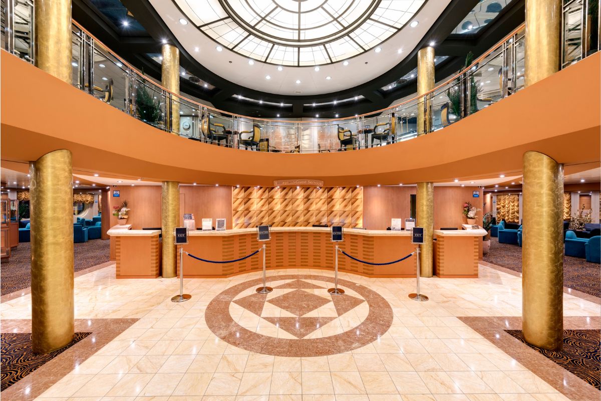  Perły Adriatyku z Kotorem i Korfu z polskim pilotem - MSC Armonia kabina wewnętrzna 2 osobowa 