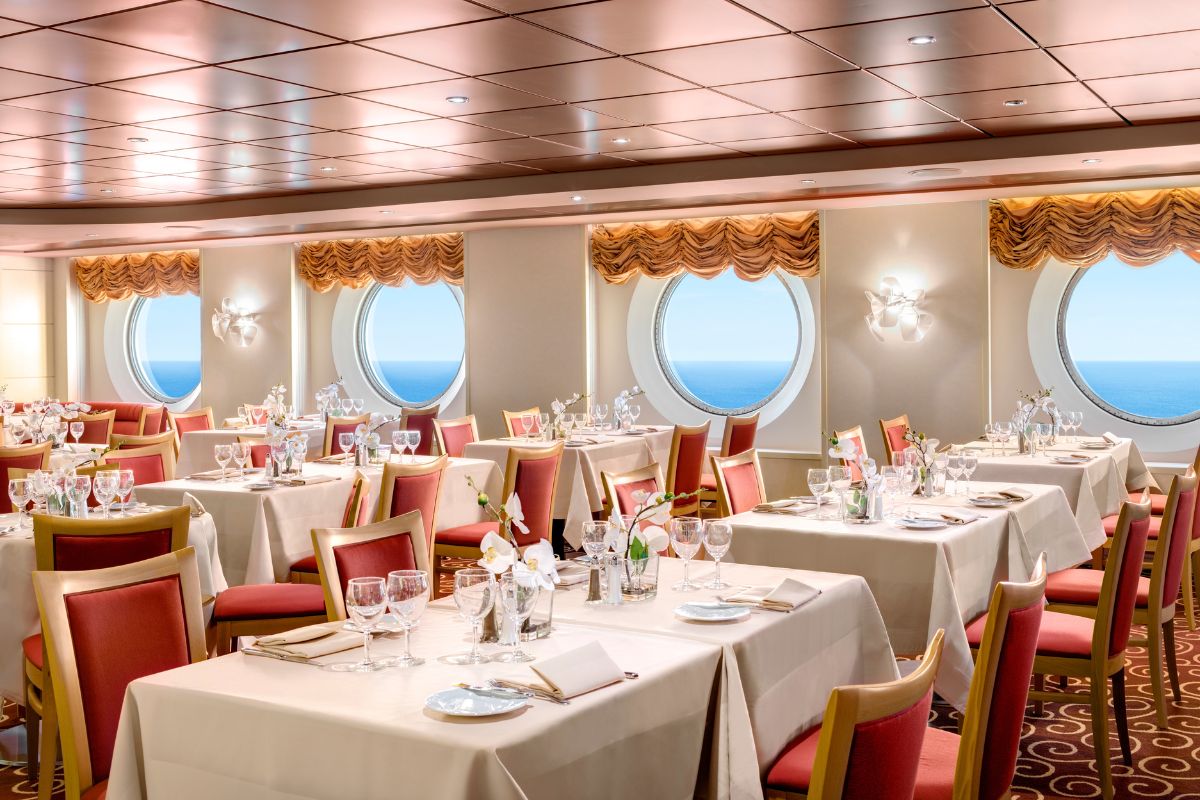  Perły Adriatyku z Kotorem i Korfu z polskim pilotem - MSC Armonia kabina wewnętrzna 2 osobowa 