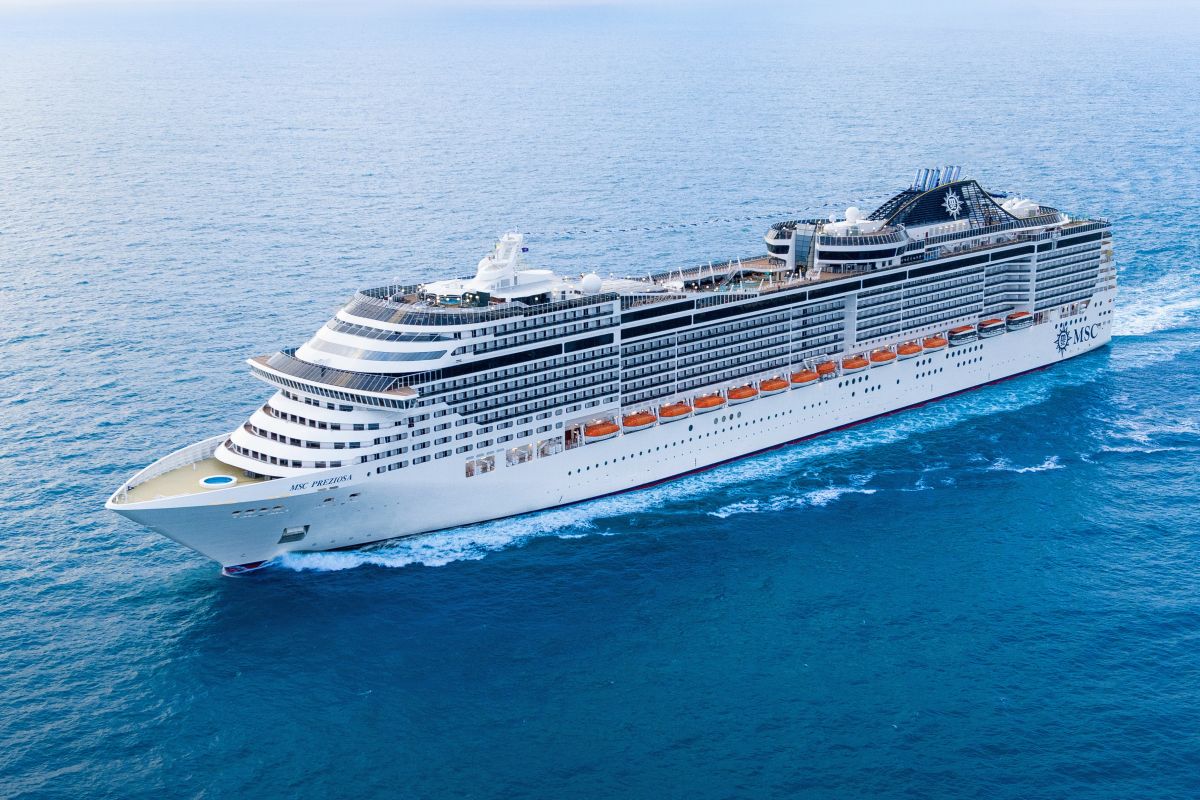 Rejs Majówka na Fiordach Norweskich z Hamburga z polskim pilotem - MSC Preziosa kabina z balkonem 2 osobowa