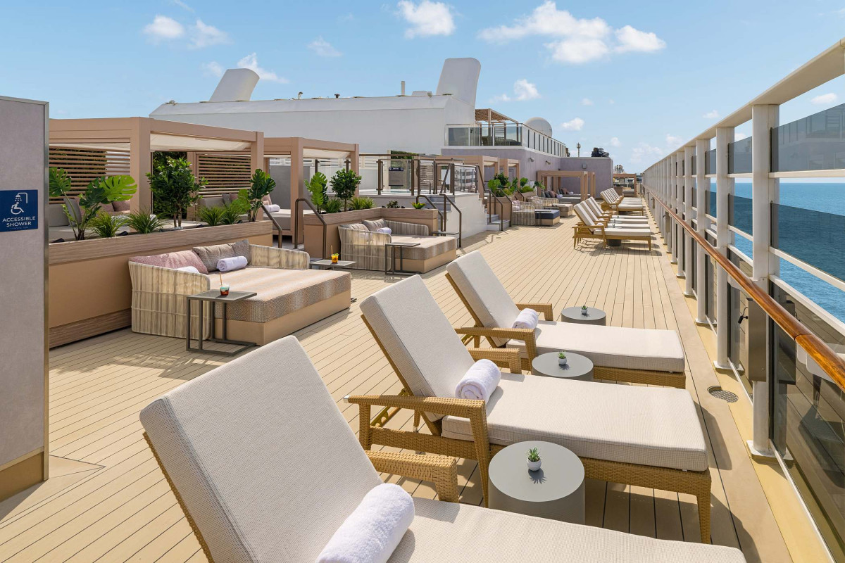  Norwegian Epic z Rzymu do Barcelony - Kabina z oknem 